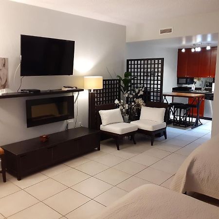 Riverview, Studio 507, Beach Steps Away!+Pool+Wifi Ruskin Exterior photo