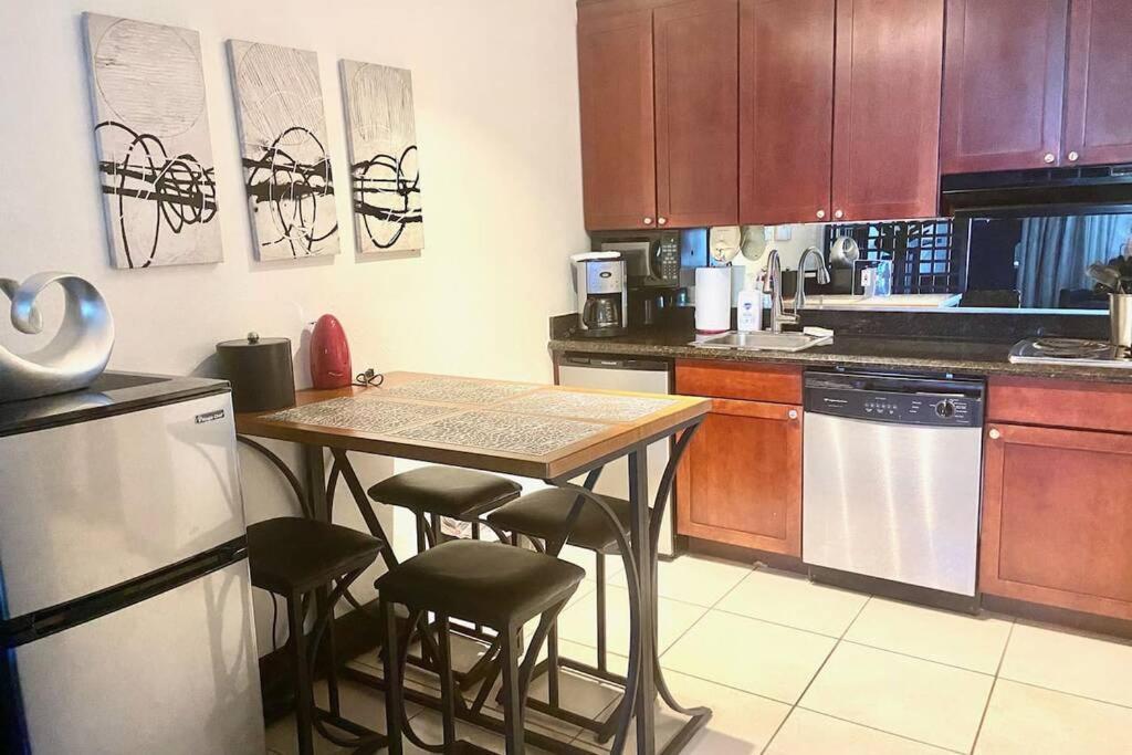 Riverview, Studio 507, Beach Steps Away!+Pool+Wifi Ruskin Exterior photo